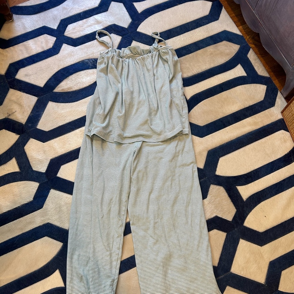 Lake pajamas size small